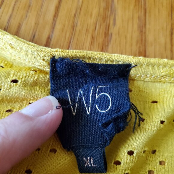 W5 NWT Mustard Yellow Blouse Puff Ruch Sleeve Small Texture Cut Out XL - Picture 6 of 11